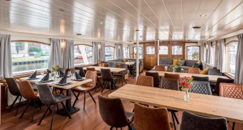 Restaurant, Hotelboat Quo Vadis in Binnenstad-Oost Restaurant, Hotelboat Quo Vadis in Binnenstad-Oost