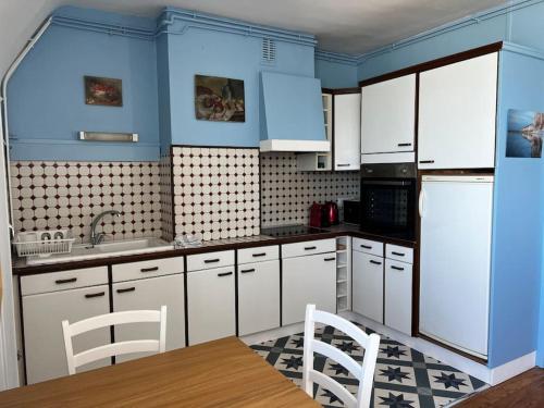 Reve d'horizon, appartement avec vue mer. (4 pers) in Saint-Valery-en-Caux Reve d'horizon, appartement avec vue mer. (4 pers) in Saint-Valery-en-Caux