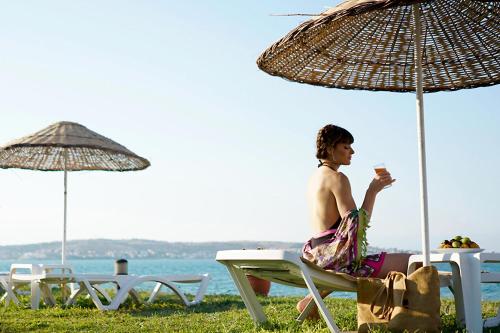 Beach, Camlık 87 Hotel Ayvalık in Ayvalik Beach, Camlık 87 Hotel Ayvalık in Ayvalik