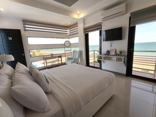 Blue Coast Beach Hotel in Santa Ana (Cagayan) Blue Coast Beach Hotel in Santa Ana (Cagayan)