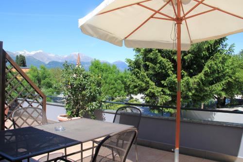 Terrazzo/balcone, Veranda Beach Apartment in Pianello Del Lario Terrazzo/balcone, Veranda Beach Apartment in Pianello Del Lario