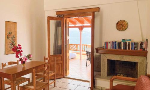 Nereides Seaside Apartments in Острів Самос Nereides Seaside Apartments in Острів Самос
