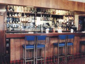 Bar/lounge, Willowbank Hotel in Largs Bar/lounge, Willowbank Hotel in Largs
