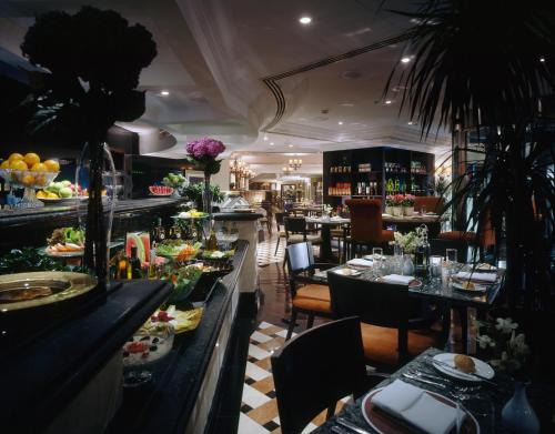 Food and beverages, Sheraton Khalidiya Hotel in Abu Dhabi Food and beverages, Sheraton Khalidiya Hotel in Abu Dhabi