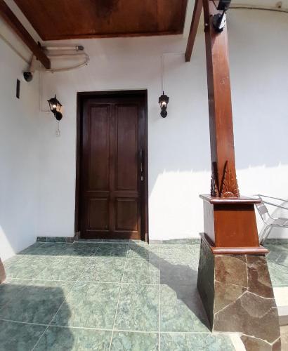 Balcony/terrace, Valhalla Bed and Breakfast Salatiga in Salatiga Balcony/terrace, Valhalla Bed and Breakfast Salatiga in Salatiga