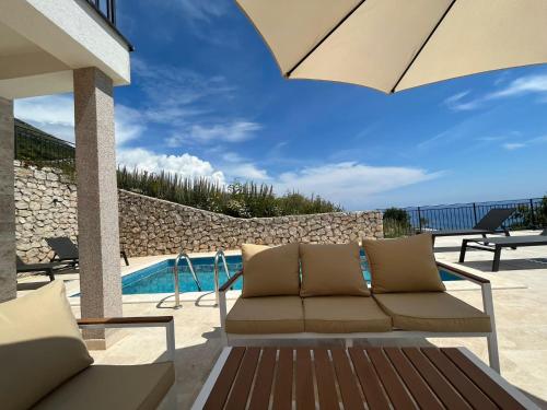 Erkély/terasz, Family Vacation Villa Rezevici in Rijeka Rezevici Erkély/terasz, Family Vacation Villa Rezevici in Rijeka Rezevici