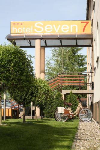 Вхід, Hotel Seven 7 in Каліш Вхід, Hotel Seven 7 in Каліш