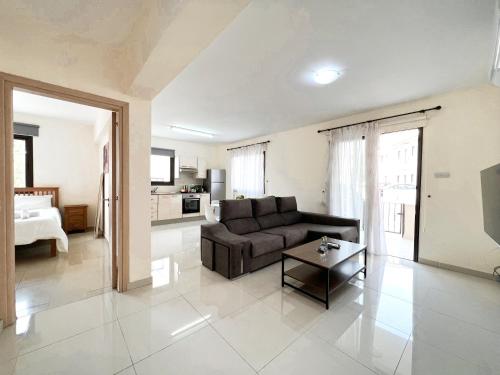 Paros 1 bedroom APT Kyklades in Paralimni Paros 1 bedroom APT Kyklades in Paralimni
