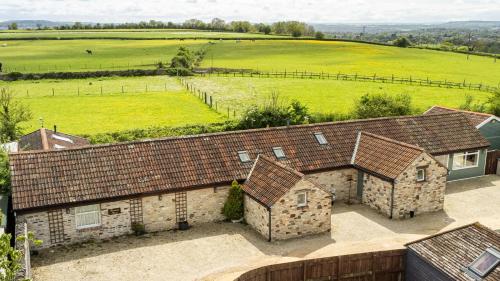 Bramley Barn near Bath + Hot tub in Siston Bramley Barn near Bath + Hot tub in Siston