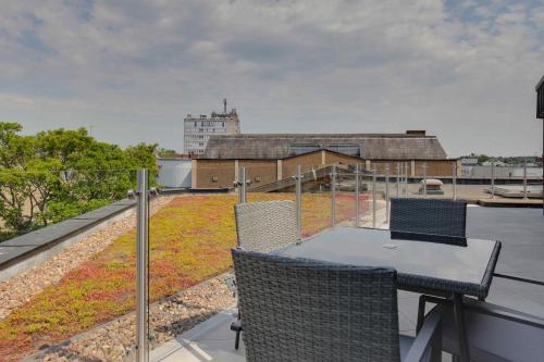 New London Life Executive Apartments in Chelmsford New London Life Executive Apartments in Chelmsford