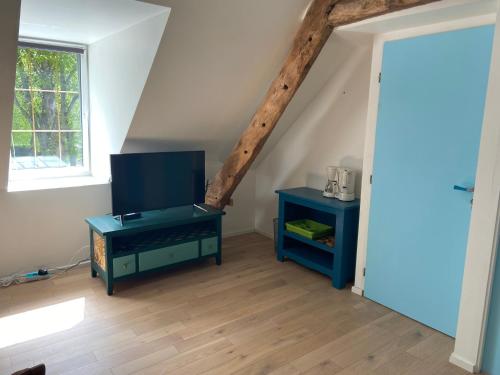 Chambre double avec salle de bains privée et kitchenette (Chambre double avec salle de bains privee et kitchenette) in Κεντέν Chambre double avec salle de bains privée et kitchenette (Chambre double avec salle de bains privee et kitchenette) in Κεντέν