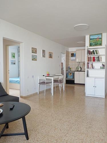 Cozy apartment with good vibe in Ashdod Cozy apartment with good vibe in Ashdod