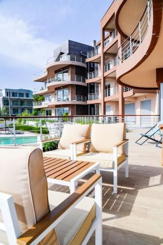 C1 - 2 beds 2 baths luxury Condo, Pool & Sea Views in Kavac C1 - 2 beds 2 baths luxury Condo, Pool & Sea Views in Kavac