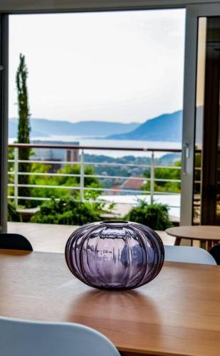 C1 - 2 beds 2 baths luxury Condo, Pool & Sea Views in Kavac C1 - 2 beds 2 baths luxury Condo, Pool & Sea Views in Kavac