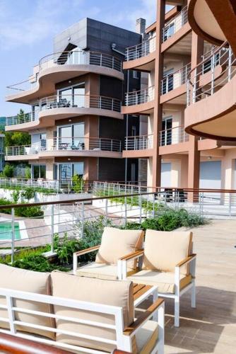 C1 - 2 beds 2 baths luxury Condo, Pool & Sea Views in Kavac C1 - 2 beds 2 baths luxury Condo, Pool & Sea Views in Kavac