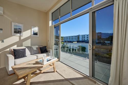 Kaikoura Waterfront Apartments in Kaikoura Kaikoura Waterfront Apartments in Kaikoura