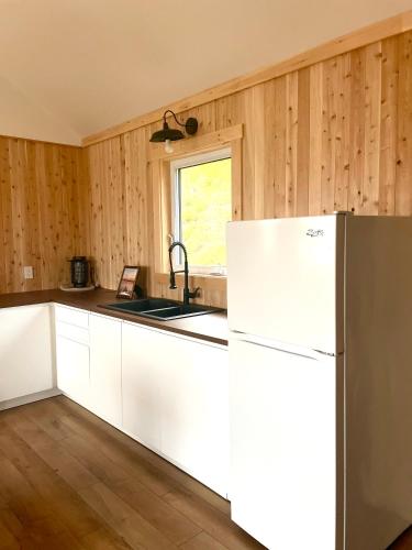 Le Martin Pecheur 2 à 4 personnes (Le Martin Pecheur 2 a 4 personnes) in Nouvelle (QC) Le Martin Pecheur 2 à 4 personnes (Le Martin Pecheur 2 a 4 personnes) in Nouvelle (QC)