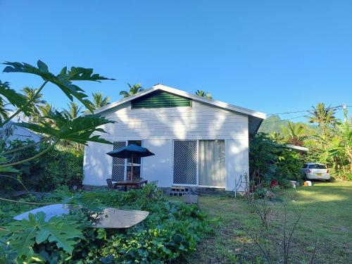Entree, Barefoot Base Tupapa in Avarua Entree, Barefoot Base Tupapa in Avarua