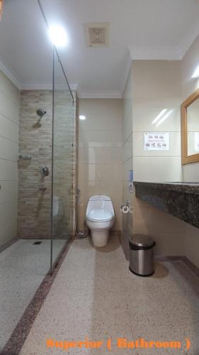 Bathroom, Mountain Star Hotel in Taunggyi Bathroom, Mountain Star Hotel in Taunggyi