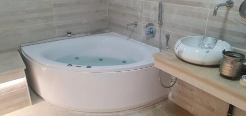 Bany calent, EVA'S HOME in Bizerte Bany calent, EVA'S HOME in Bizerte