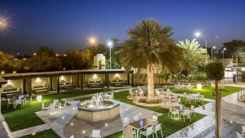 Restaurant, Danat Al Ain Resort in Al-Ain Restaurant, Danat Al Ain Resort in Al-Ain