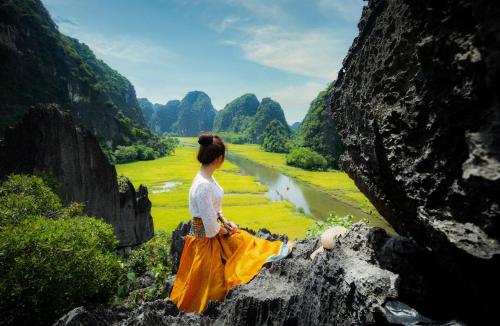 Nearby attraction, Tam Coc Golden Sky Homestay in Ninh Bình Nearby attraction, Tam Coc Golden Sky Homestay in Ninh Bình