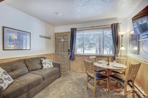 Affordable Breck Getaway with Recent Updates, Spacious Lobby, Outdoor Hot Tubs PM2B in Four O'Clock Affordable Breck Getaway with Recent Updates, Spacious Lobby, Outdoor Hot Tubs PM2B in Four O'Clock