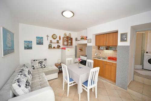 Fasilitas, Apartment Maxim in Lepetane Fasilitas, Apartment Maxim in Lepetane