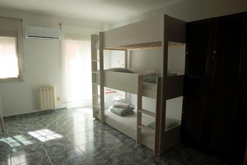 Habitación Familiar (Habitacion Familiar) in Villaverde Habitación Familiar (Habitacion Familiar) in Villaverde