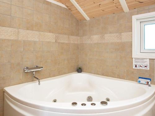 Comoditats, 6 person holiday home in Væggerløse-By Traum in Idestrup Comoditats, 6 person holiday home in Væggerløse-By Traum in Idestrup