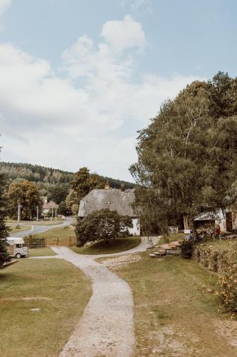 ทัศนียภาพ, Nezámek (Nezamek) in ฮาร์ทมานิซ ทัศนียภาพ, Nezámek (Nezamek) in ฮาร์ทมานิซ