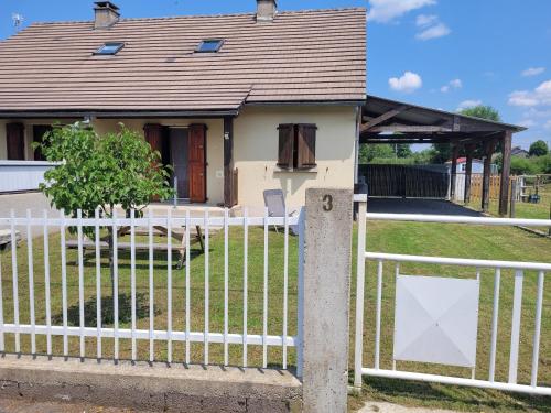 A szálláshely kívülről, Maison proche viaduc de Garabit in Ruynes-en-Margeride A szálláshely kívülről, Maison proche viaduc de Garabit in Ruynes-en-Margeride