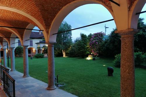 Jardín, Il Chiostro in Verbania Jardín, Il Chiostro in Verbania