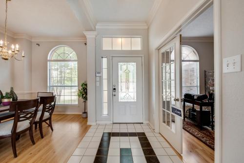 Adorable, Cozy, Relaxing Home in Mansfield Adorable, Cozy, Relaxing Home in Mansfield