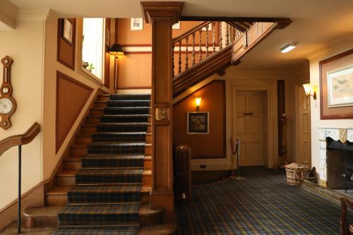 Entrance, Cringletie House in Eddleston Entrance, Cringletie House in Eddleston