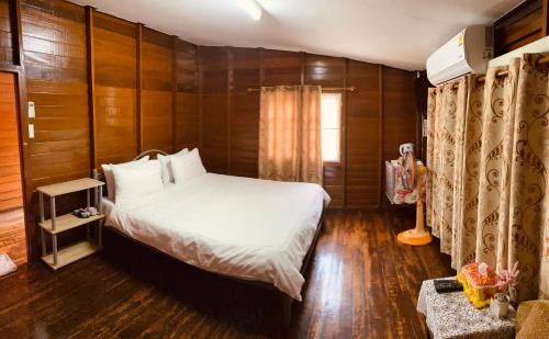 Banthai Guesthouse in Phetchaburi Banthai Guesthouse in Phetchaburi