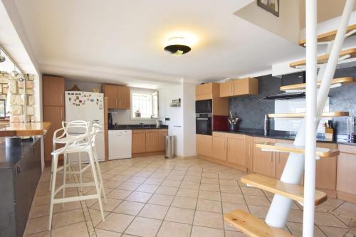 Family house with swimming pool & sea view in Maure Family house with swimming pool & sea view in Maure