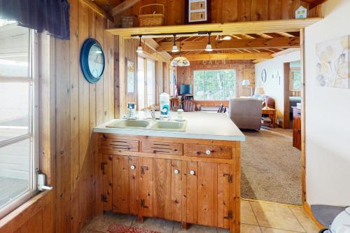 Sweet Sunrise in Кеука Парк (Нью-Йорк) Sweet Sunrise in Кеука Парк (Нью-Йорк)