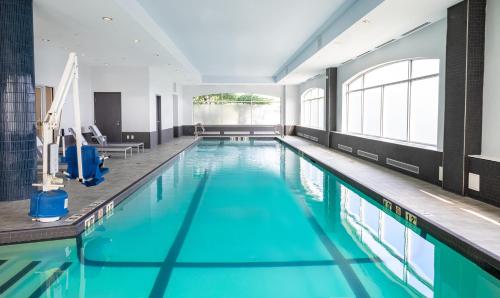 مسبح, ماريوت بوسطن كوينسي (Marriott Boston Quincy) in كوينسي مسبح, ماريوت بوسطن كوينسي (Marriott Boston Quincy) in كوينسي