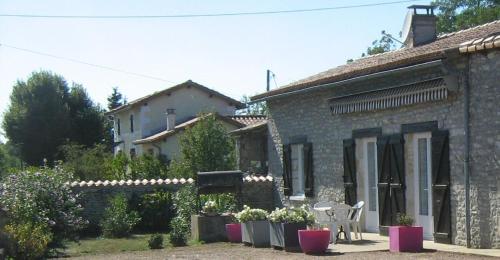 La maison de rolland in Availles-Limouzine La maison de rolland in Availles-Limouzine