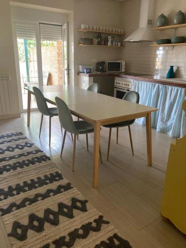 Konyha, El Encanto de un pueblo mini in Sahagun Konyha, El Encanto de un pueblo mini in Sahagun