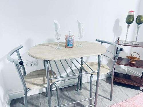 1 bed apartment with 2 beds 1 double plus 1 single in Nechells 1 bed apartment with 2 beds 1 double plus 1 single in Nechells