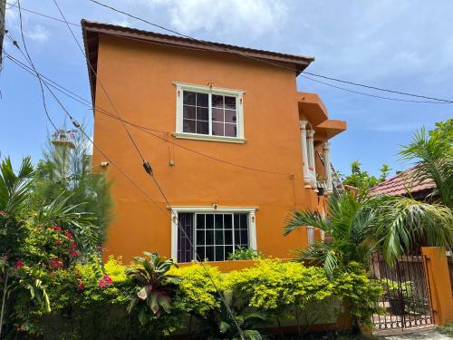 Neek’s Caribbean Breeze Retreat in Port Antonio Neek’s Caribbean Breeze Retreat in Port Antonio