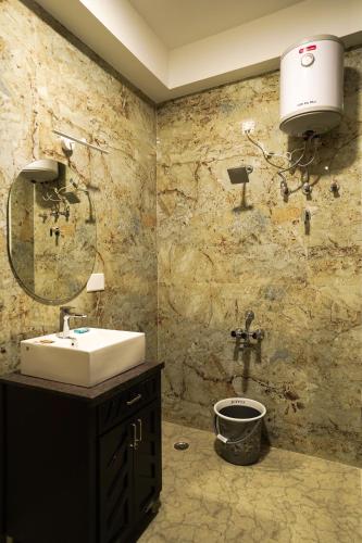 Bathroom, Richfields near Botanical Gardens Bathroom, Richfields near Botanical Gardens