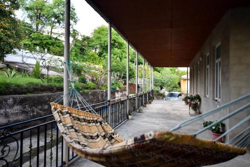 parveke/terassi, Nika house in Tsqaltubo parveke/terassi, Nika house in Tsqaltubo