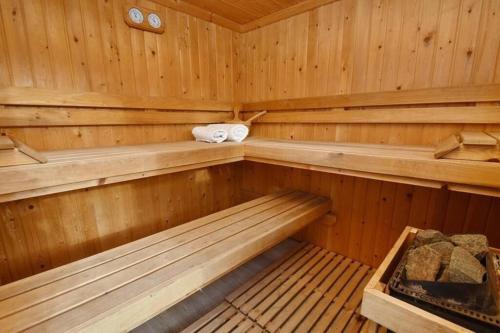 Sauna, לאגו בוטיק - אירוח למשפחות, זוגות עם בריכה פרטית ונוף in Nof ha-Yarden Sauna, לאגו בוטיק - אירוח למשפחות, זוגות עם בריכה פרטית ונוף in Nof ha-Yarden
