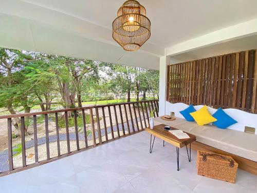 Balcony/terrace, Issara Beach Resort Beachfront Zone in Sichon Balcony/terrace, Issara Beach Resort Beachfront Zone in Sichon