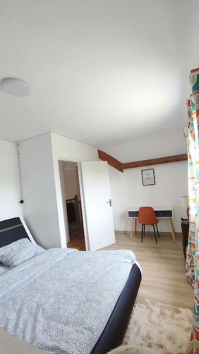 Guestroom, #Maison de charme a Gargenville# in Epone Guestroom, #Maison de charme a Gargenville# in Epone