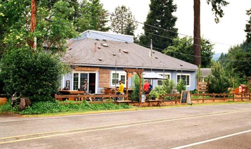 A szálláshely kívülről, Westfir Lodge & Mountain Market in Eugene Városközpont A szálláshely kívülről, Westfir Lodge & Mountain Market in Eugene Városközpont