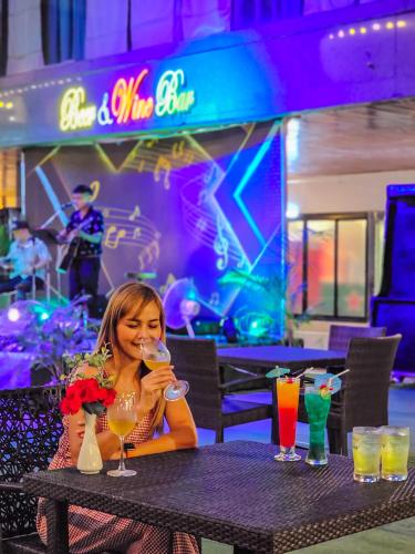 פעילויות, Twin Lotus Hotel in נחון סי טמארט פעילויות, Twin Lotus Hotel in נחון סי טמארט